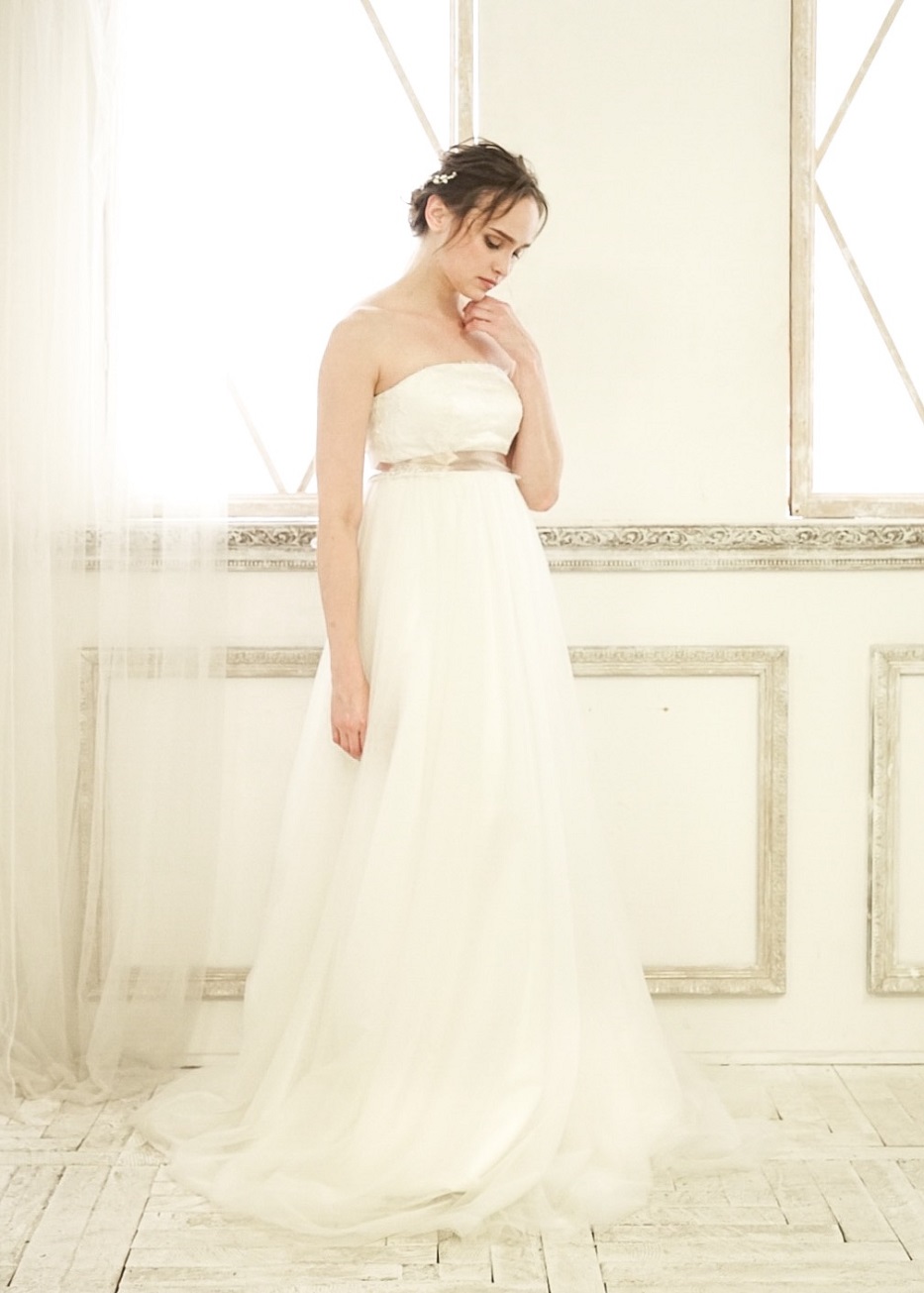 Empire Wd1065 ウェディング 二次会用ドレスレンタルはparis Marry大阪 心斎橋